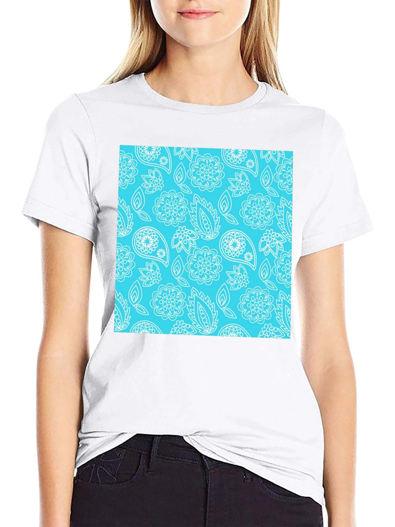 Trendy Paisley Pattern T-Shirt - Stylish Black Tee