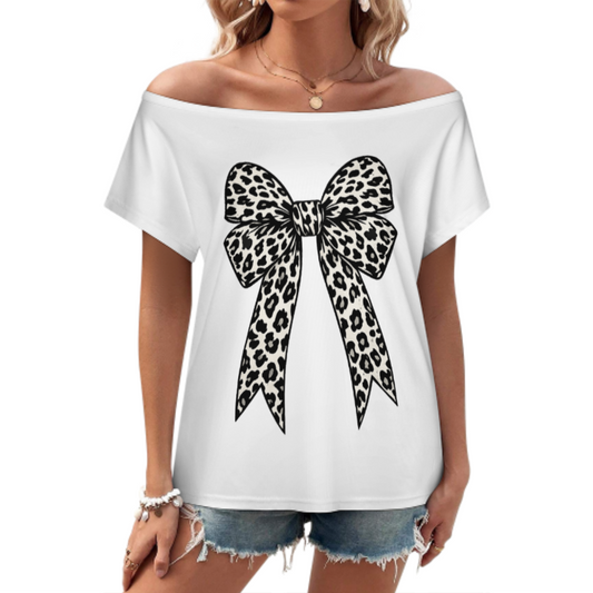 Leopard Bow Coquette Graphic Tee – Trendy Feminine Aesthetic Oversized Shirt(z405)